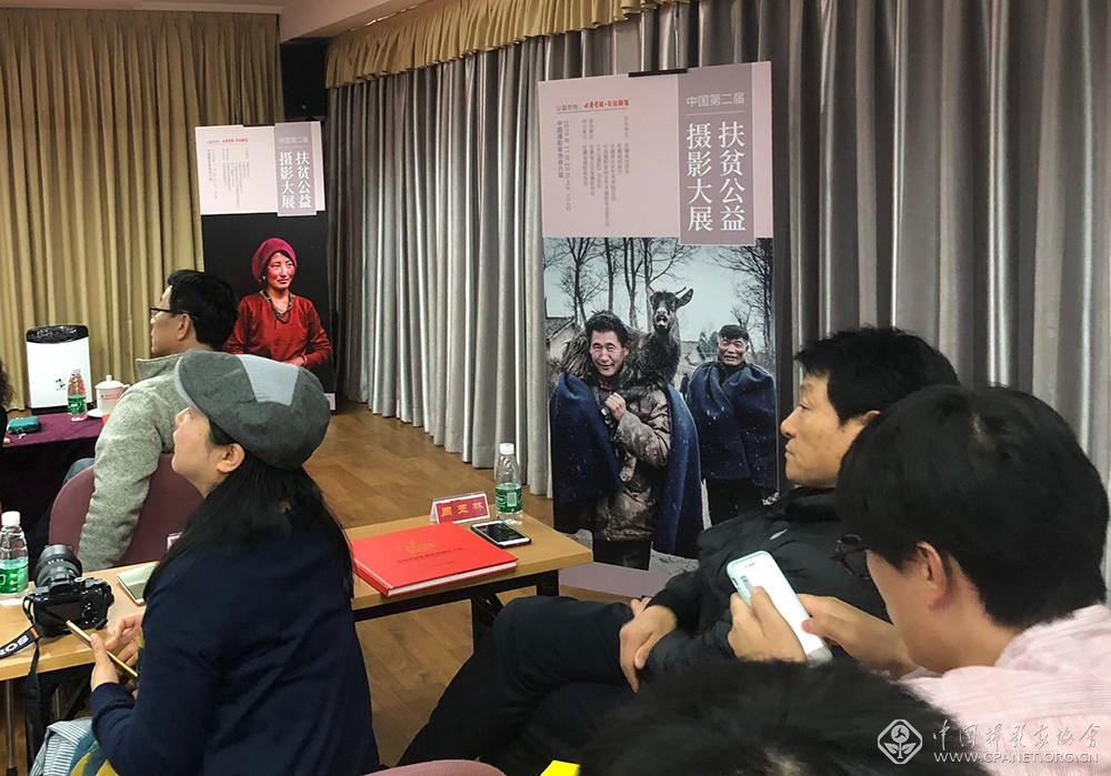现场随处可见的招贴(2).jpeg 现场随处可见的招贴(2).jpeg