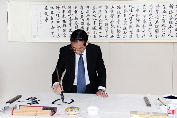 1618823192109161.jpg 陈瑞琪先生现场创作8.jpg