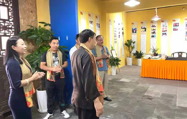 1633659464495382.jpg 4.jpg